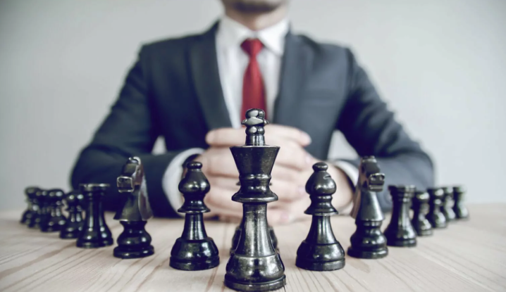 Executivos bilíngues e C-Level: liderança estratégica no cenário corporativo da América Latina